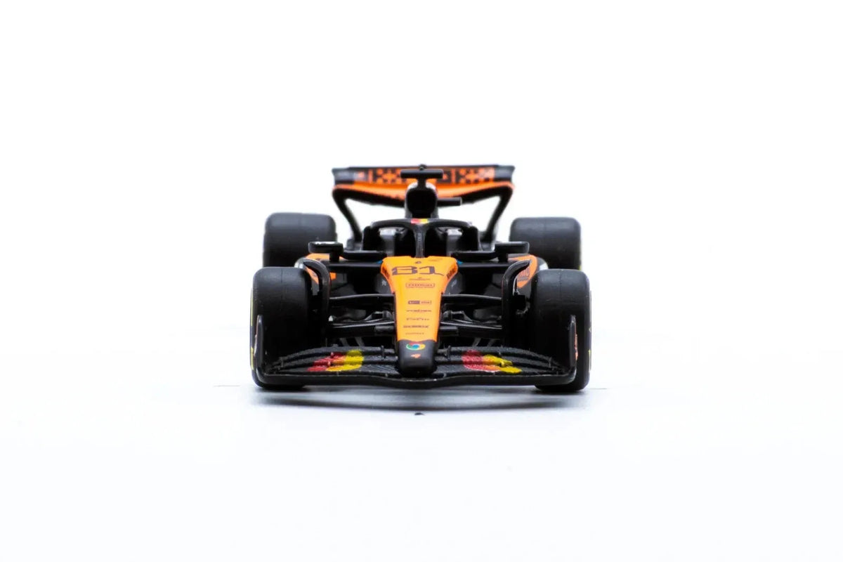 BBURAGO 1/64 MCLAREN TEAM MCL39 W/O HELMET
