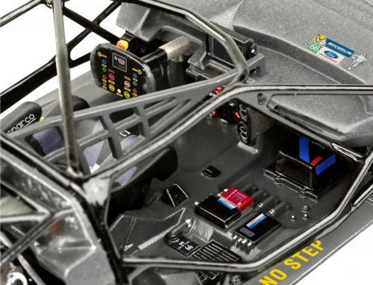 REVELL 1/24 Ford GT Racing LeMans