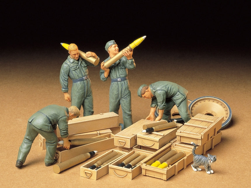 GERMAN TANK AMMO-LOADING CREW