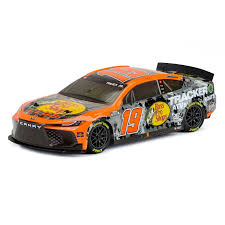 Toyota Camry: 1/12 AWD LOSI NASCAR RC Racecar